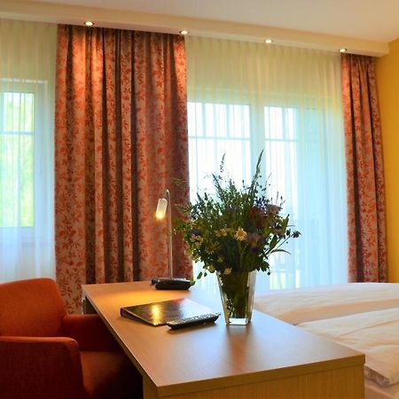 Hotel Bergwirt Herrieden Buitenkant foto