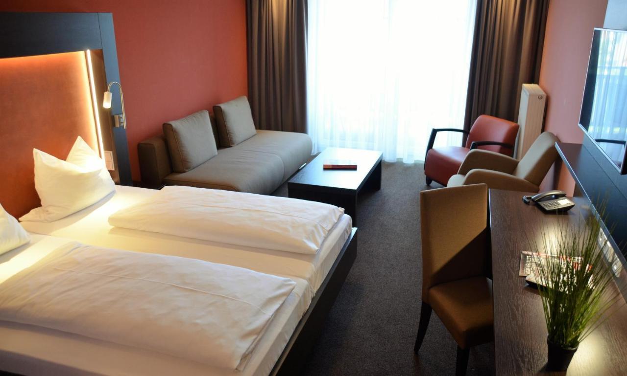 Hotel Bergwirt Herrieden Buitenkant foto