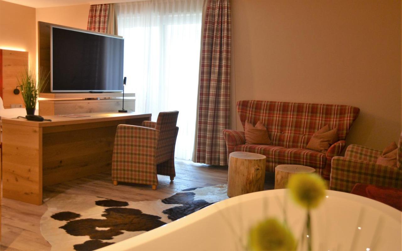 Hotel Bergwirt Herrieden Buitenkant foto