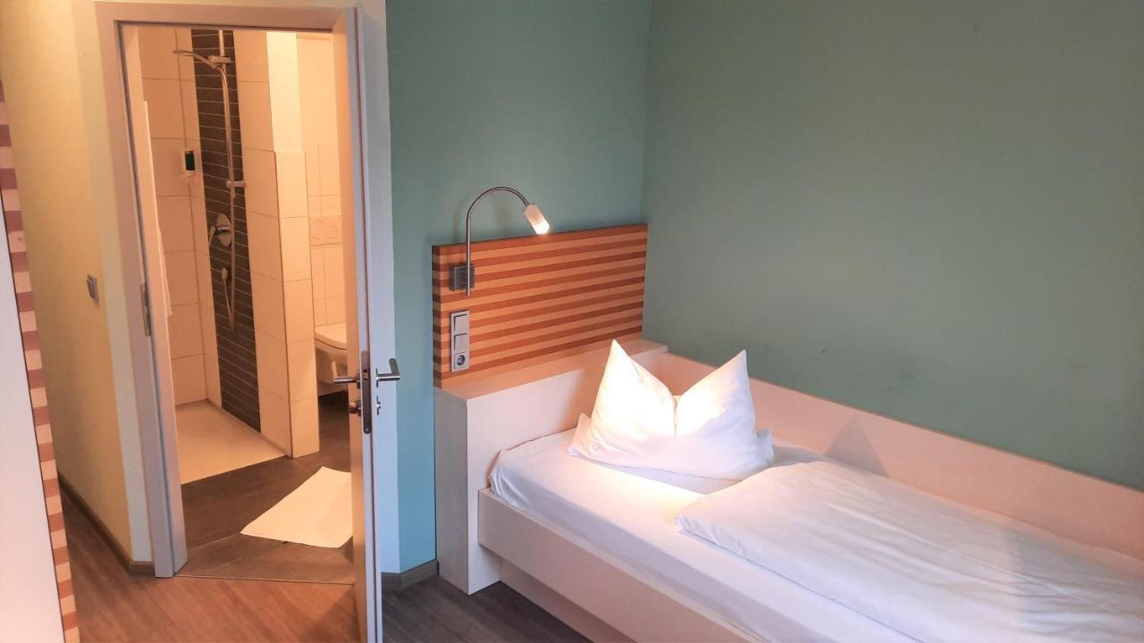 Hotel Bergwirt Herrieden Buitenkant foto