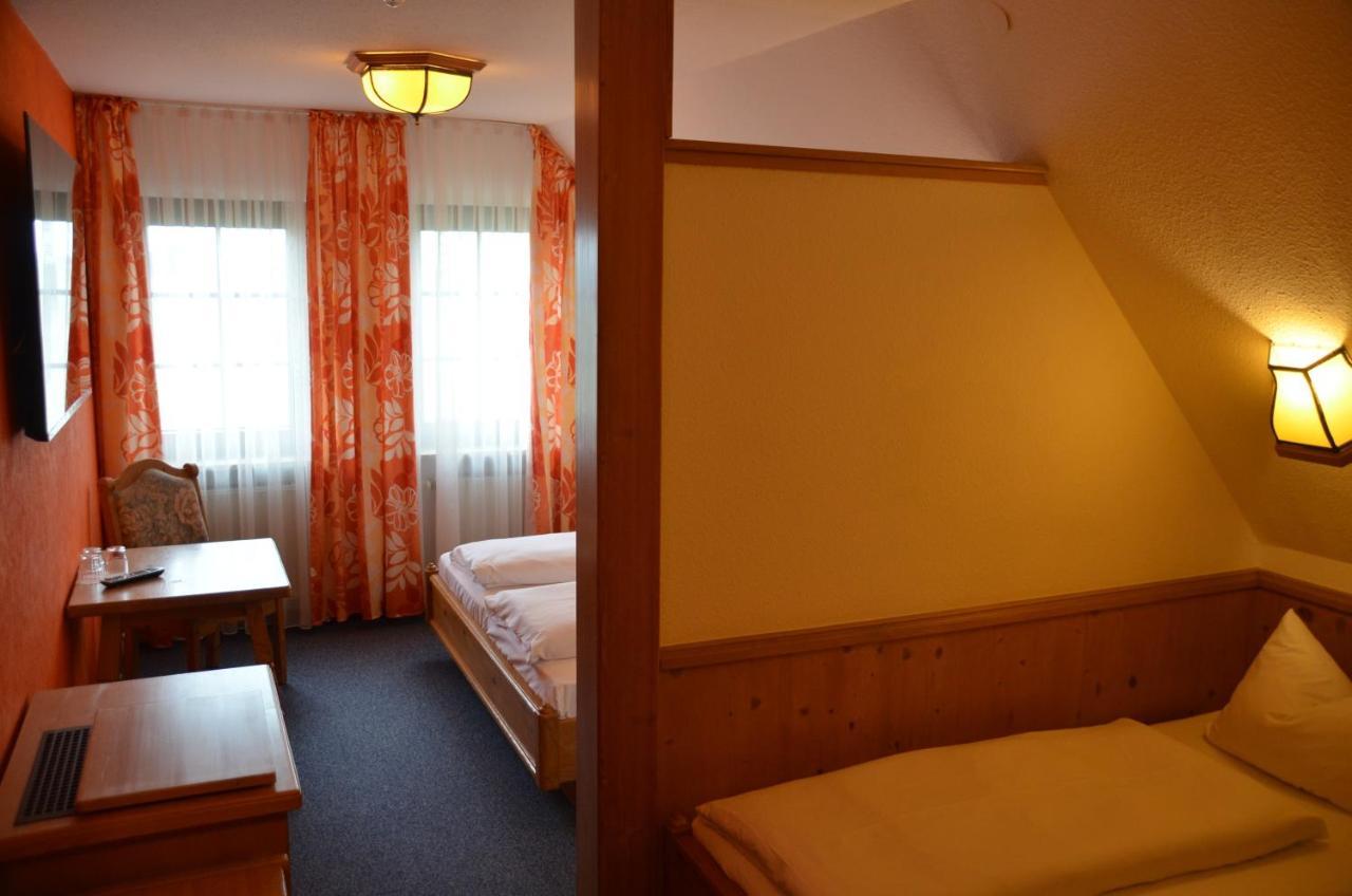 Hotel Bergwirt Herrieden Buitenkant foto