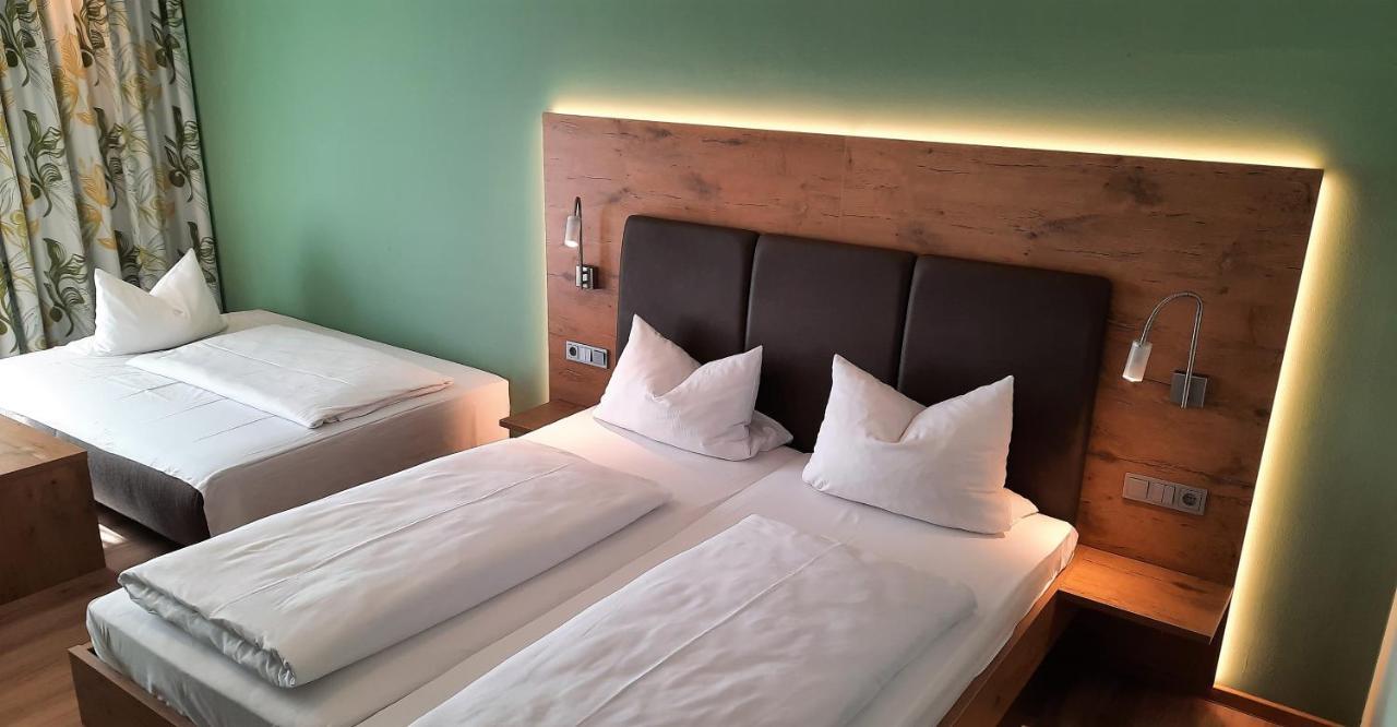 Hotel Bergwirt Herrieden Buitenkant foto