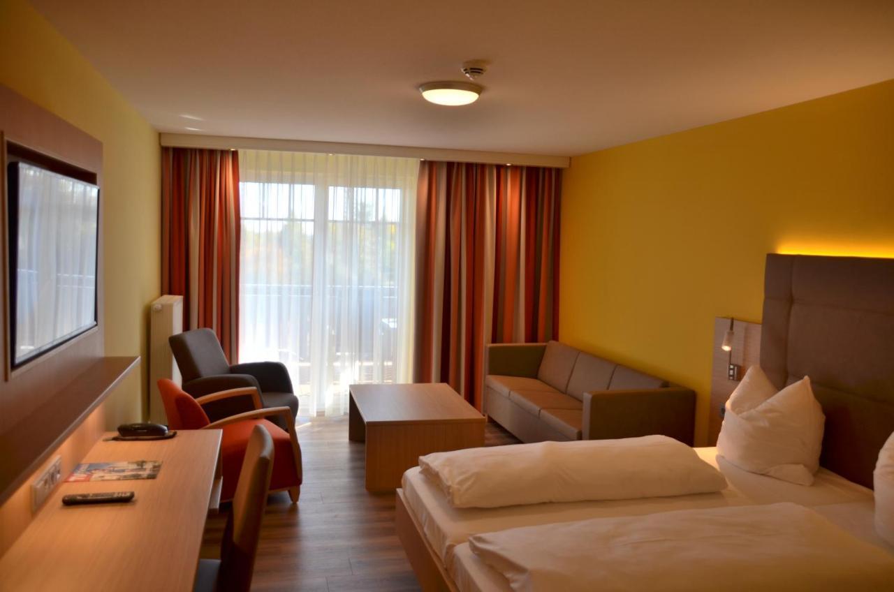 Hotel Bergwirt Herrieden Buitenkant foto